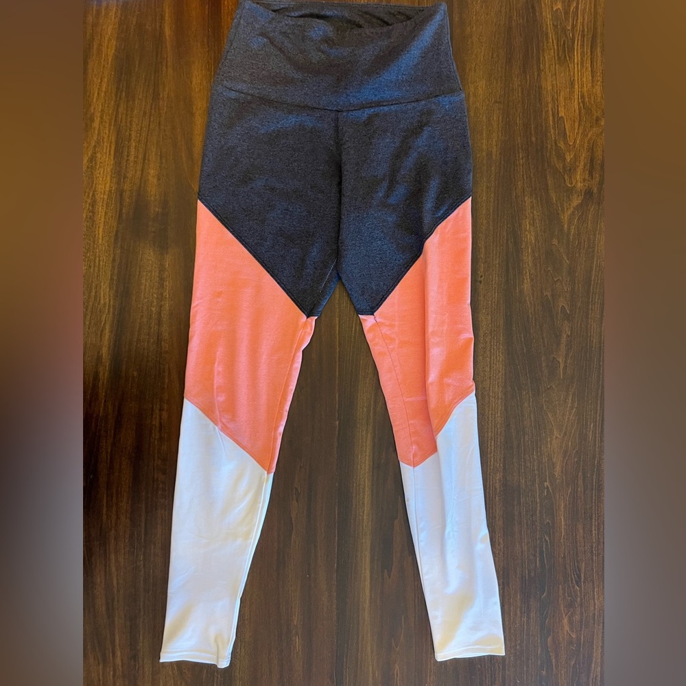 Onzie Flow peach/gray/white leggings S/M
